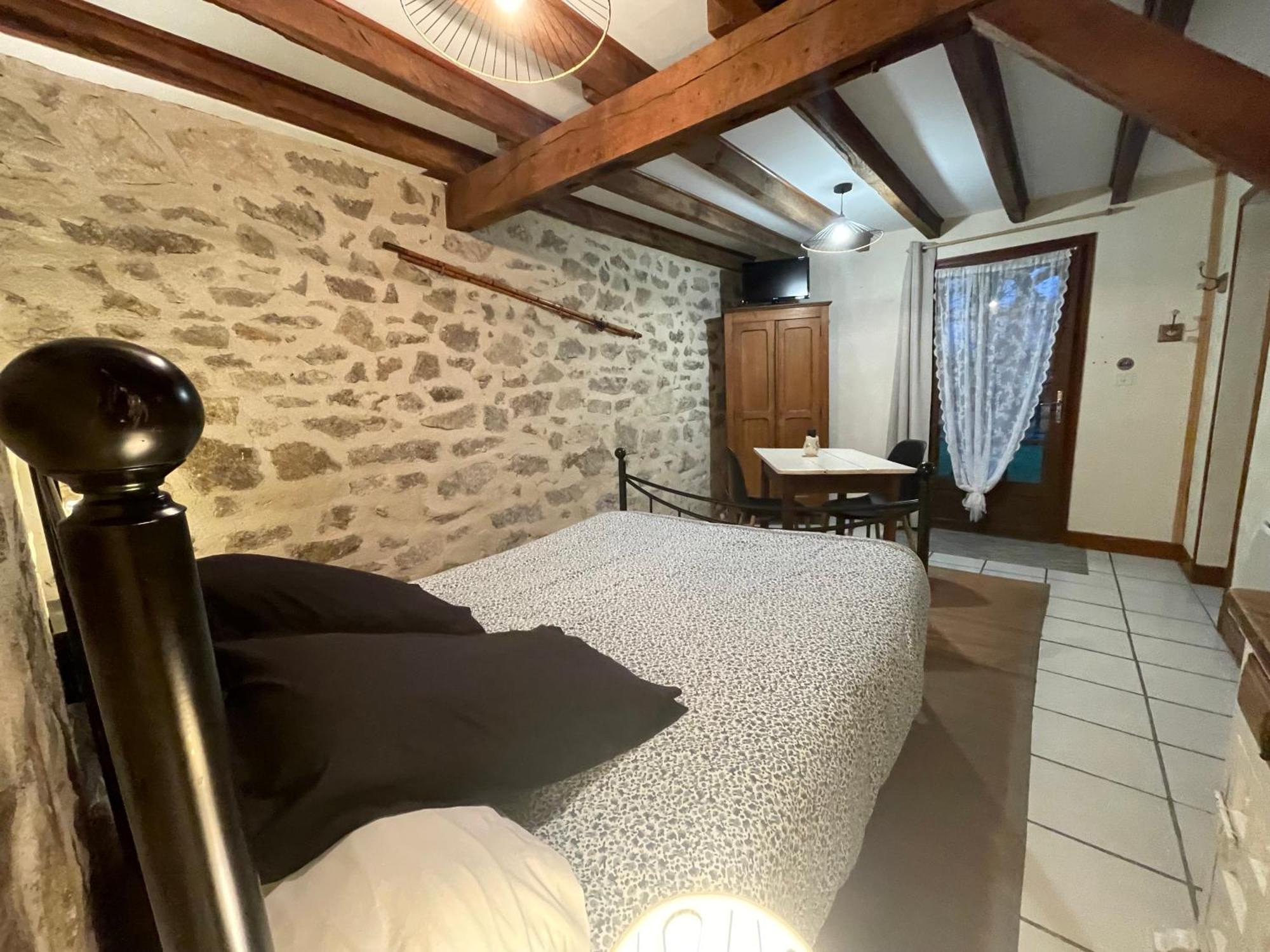 Maison D'Hotes Ourdeaux Et Gite Chez Rouchon Alleyrat  ภายนอก รูปภาพ